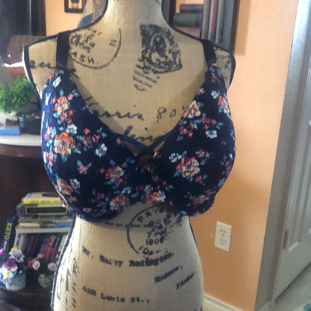 Floral lace padded bra